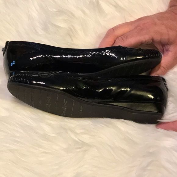 NWOB $385 Stuart Weitzmann | Patent Leather | Metal Adornment | Flat Shoes - Picture 6 of 10